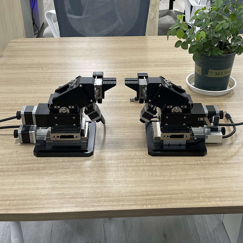 六维调整架:多芯光器件精密调芯的关键解决方案